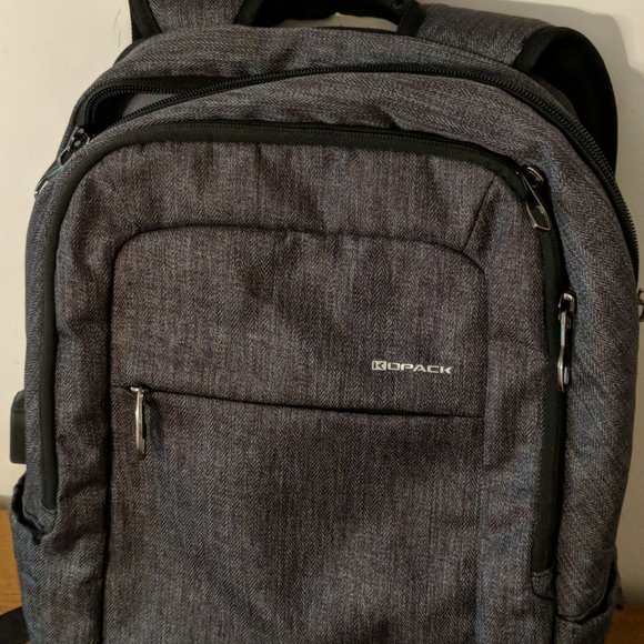 Gray Heather Backpack with charger port - Picture 2 of 12
